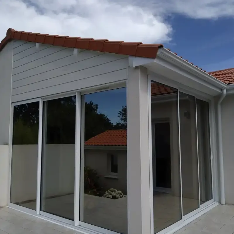 Pose de menuiseries à Chavagnes en Paillers par l'espace Menuiserie Lami