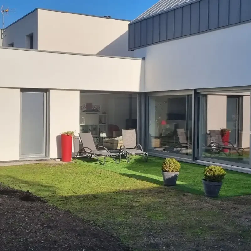 Pose de menuiseries à Chavagnes en Paillers par l'espace Menuiserie Lami