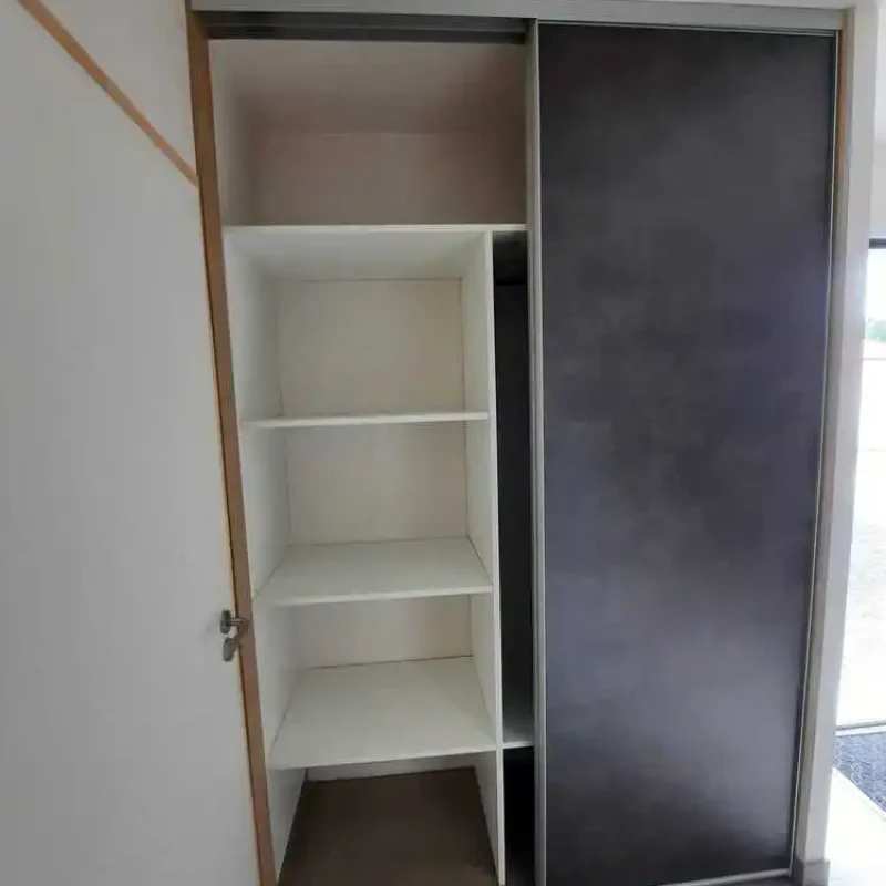 Création d'un meuble bureau sur mesure à Chavagnes en Paillers par l'espace Menuiserie Lami