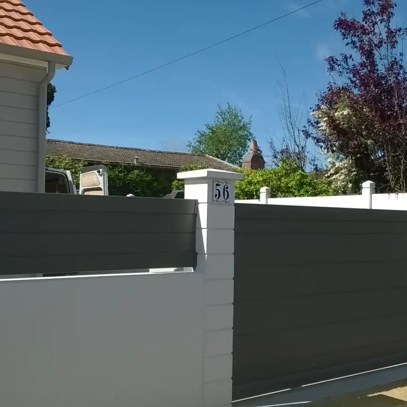 Pose de porte de portail à Chavagne en Paillers par l'Espace menuiserie LAMI